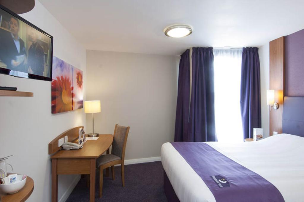 Premier Inn Cobham Cobham  Pokój zdjęcie